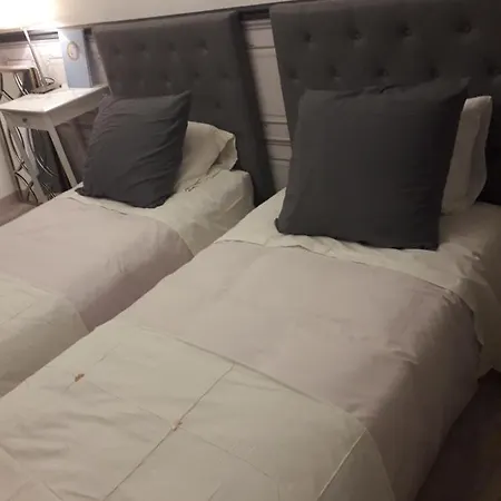 Le Boudoir De La Lys