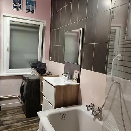 Le Boudoir De La Lys *